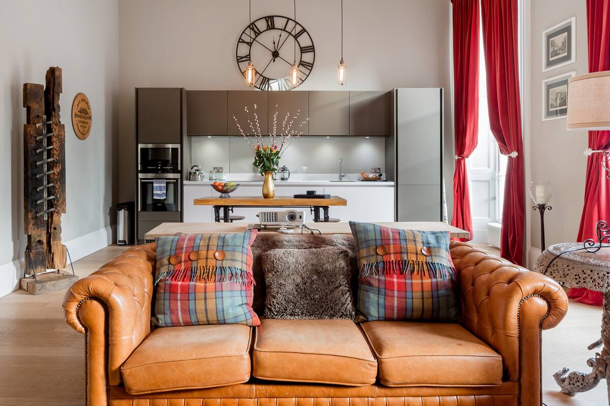 Best Airbnb in Edinburgh Scotland