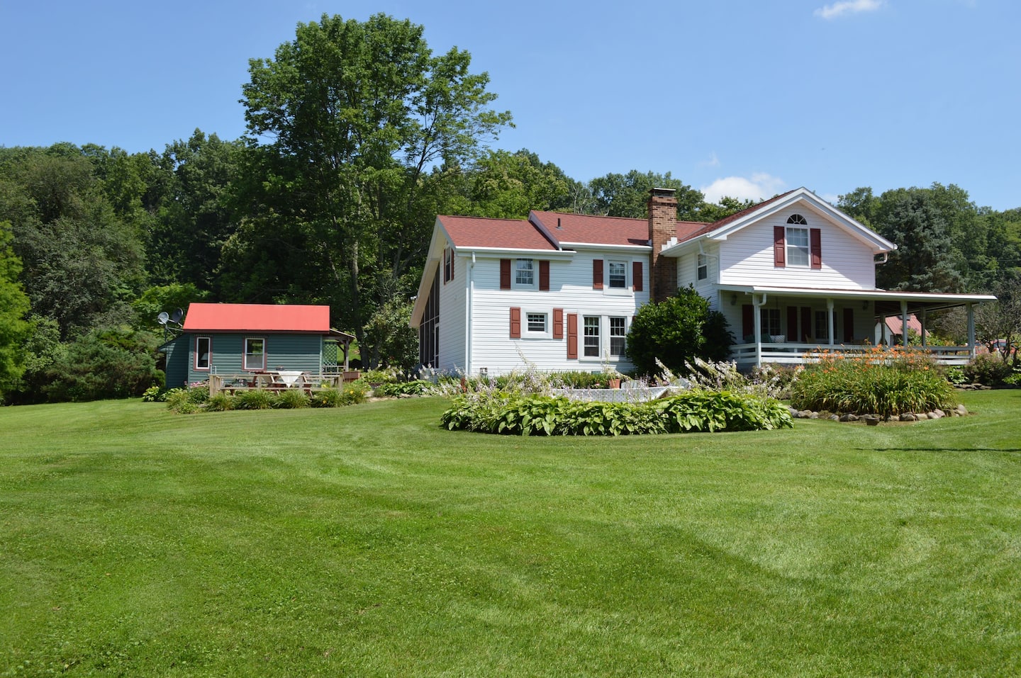 Farmhouse Glamping in Ohio