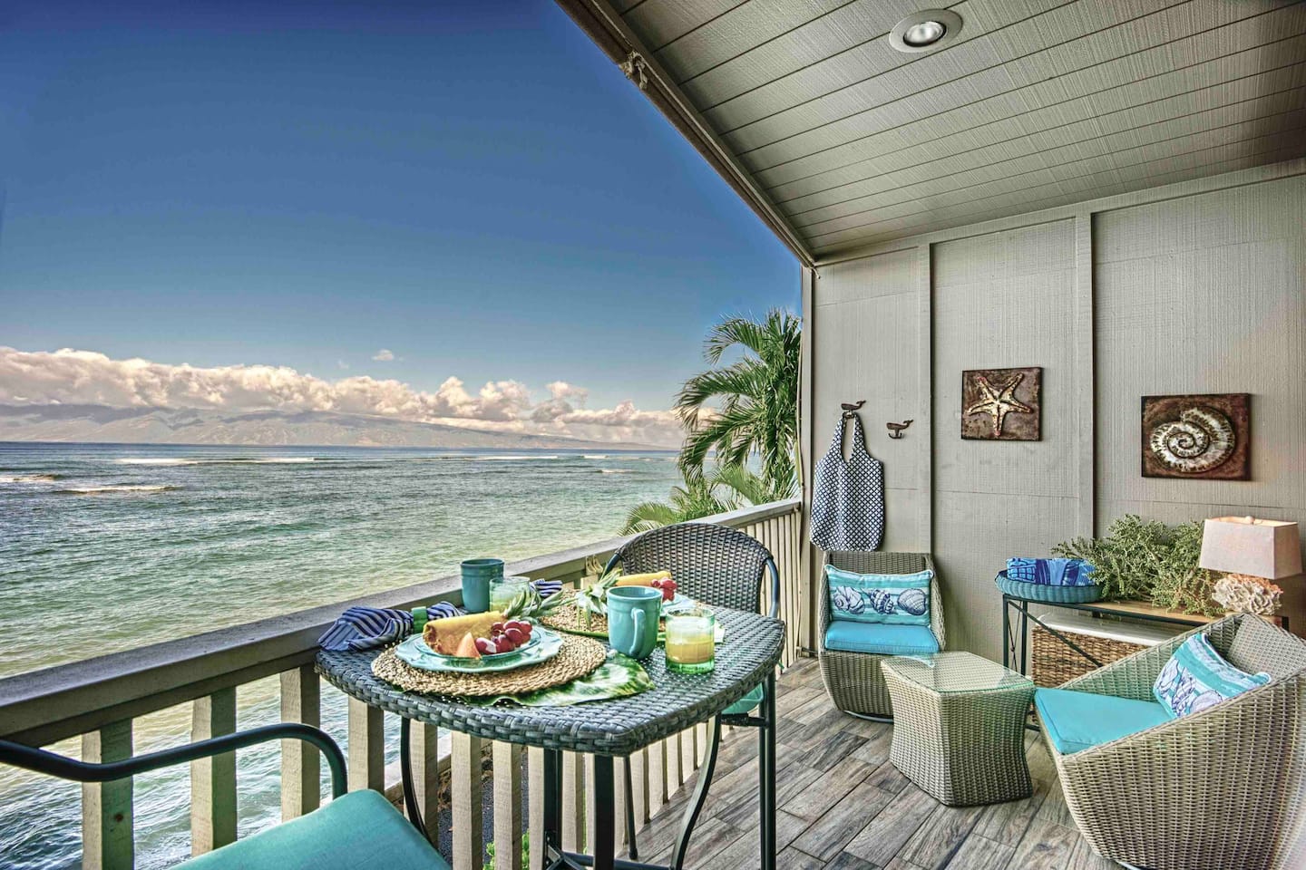 15 STUNNING Airbnb Maui Rentals For Sun, Surf & Serenity [2020]