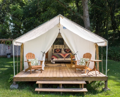 Lazy Oaks - Nebraska Glamping