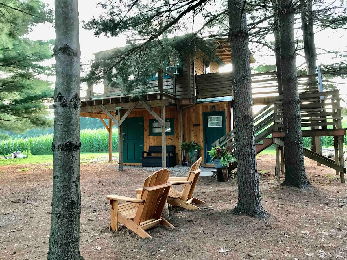 Outpost Treehouse Glamping in Michigan