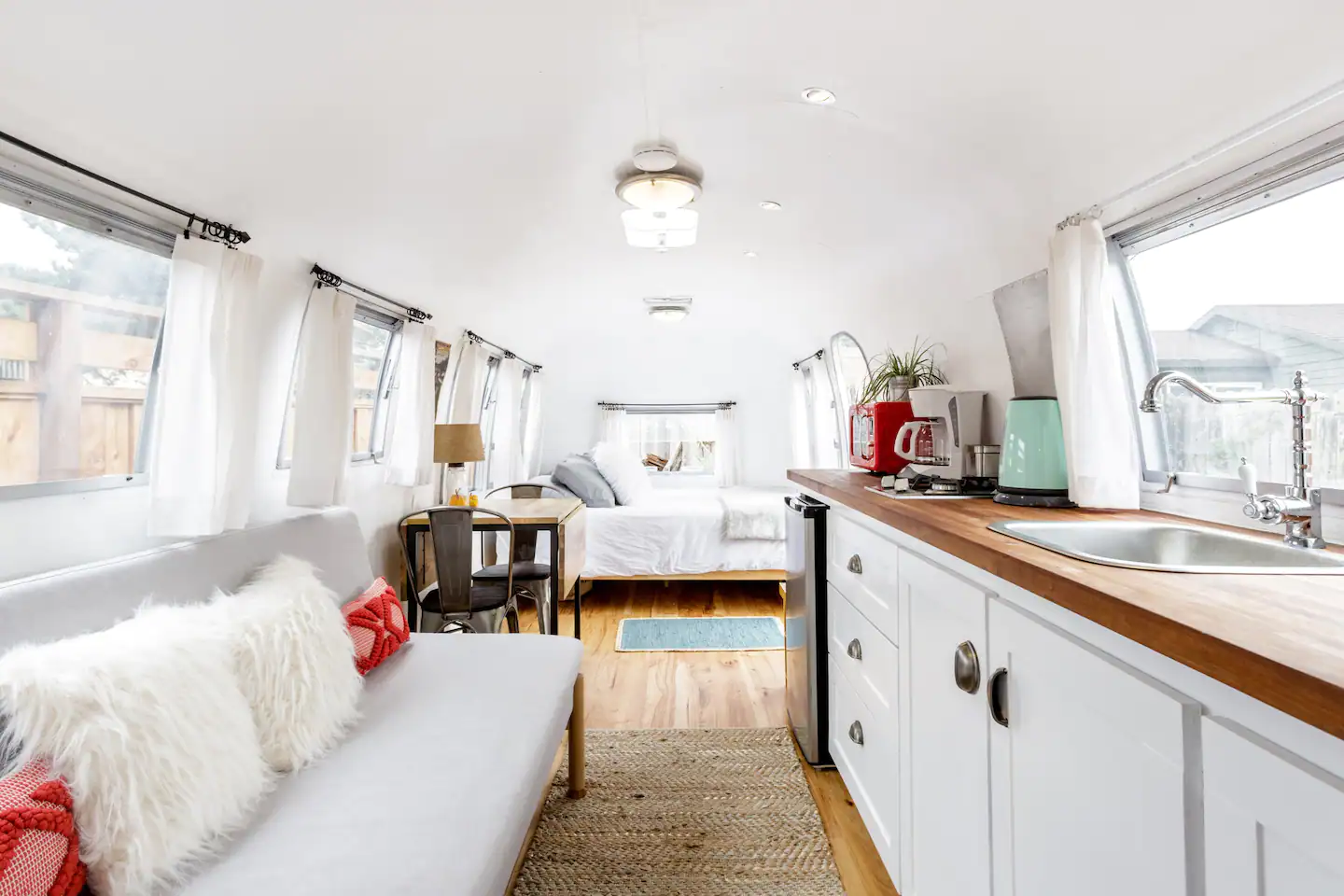 Private Glamping Retreat in a 1967 Airstream on the Coast