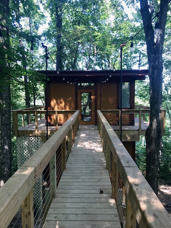 Treehouse Glamping Ohio