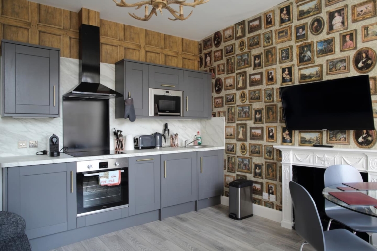 15 Best Airbnbs in Edinburgh, Scotland Top Rentals in 2022