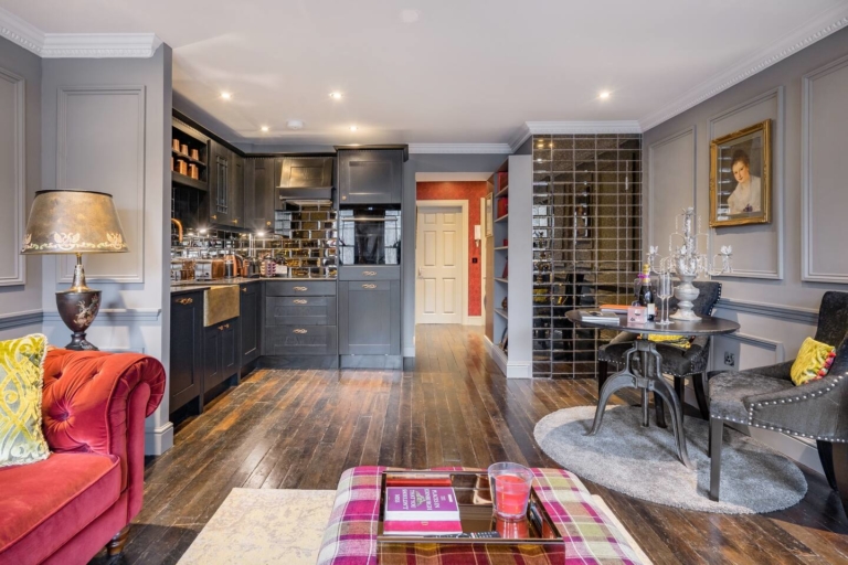 15 Best Airbnbs in Edinburgh, Scotland Top Rentals in 2022