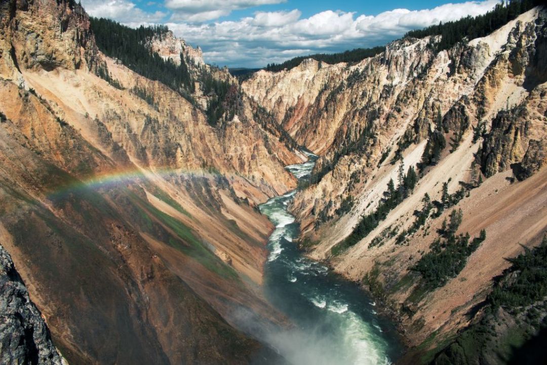 Picturesque valley in Yellowstone National Park