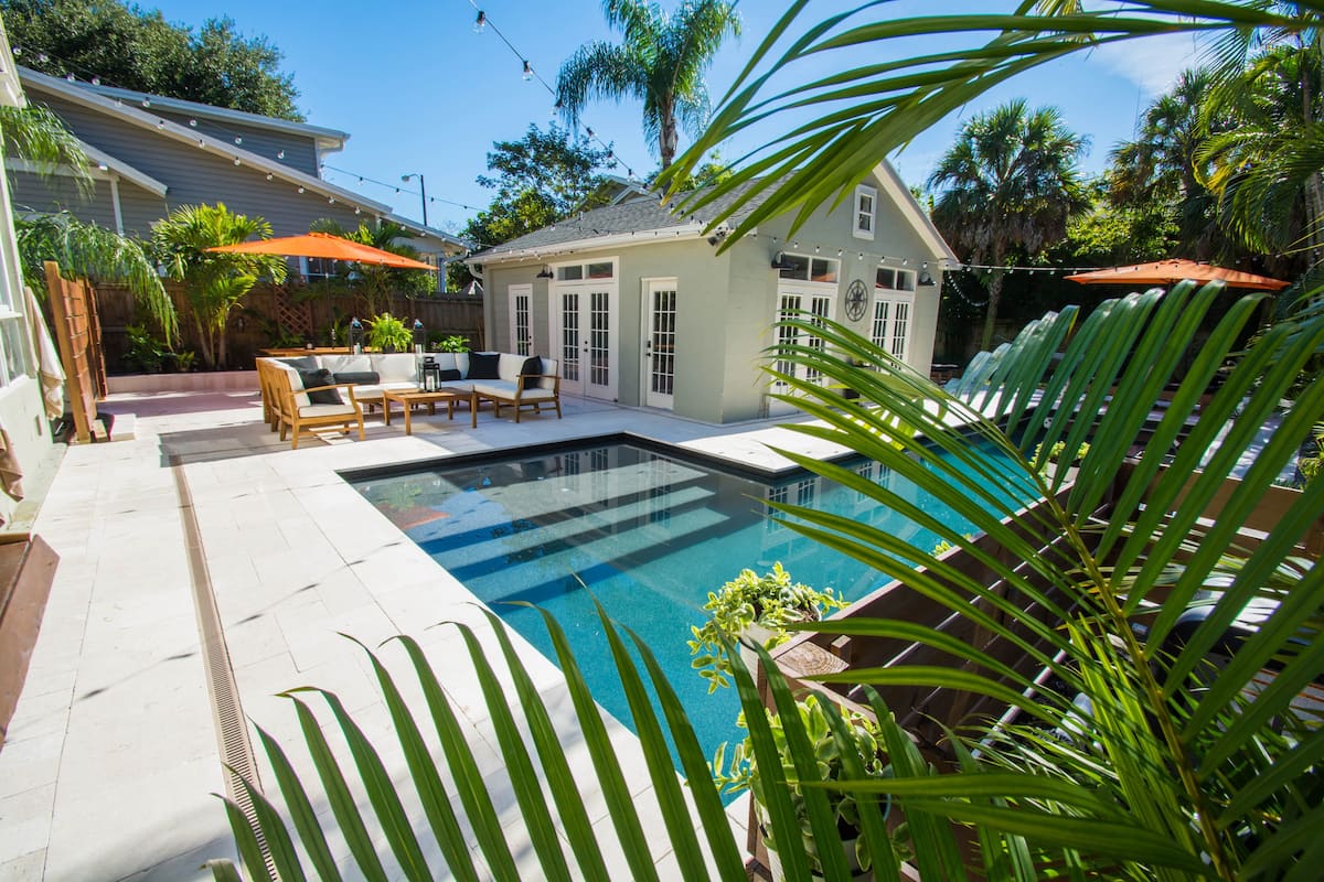 best airbnb in orlando florida with pool