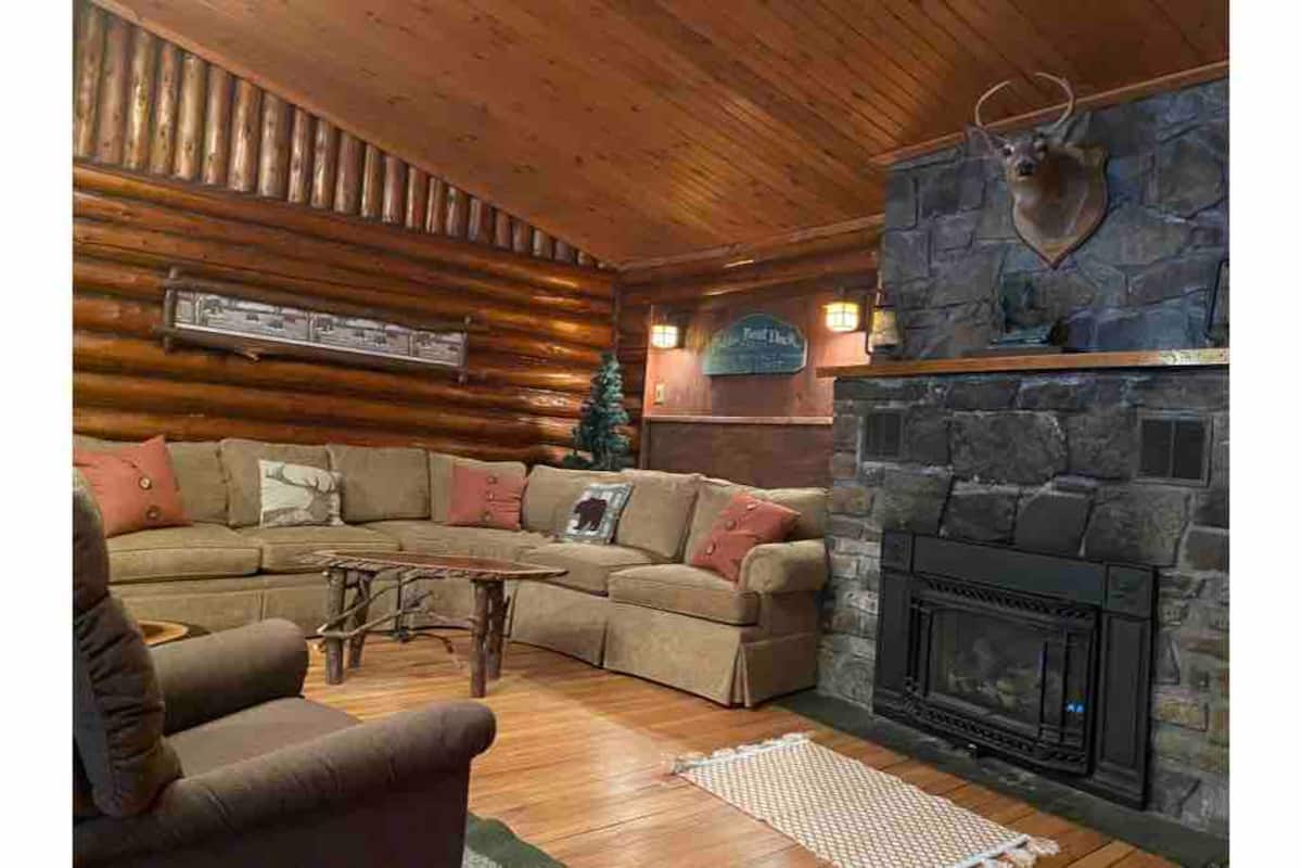 Adirondack log cabin Lake George Airbnb
