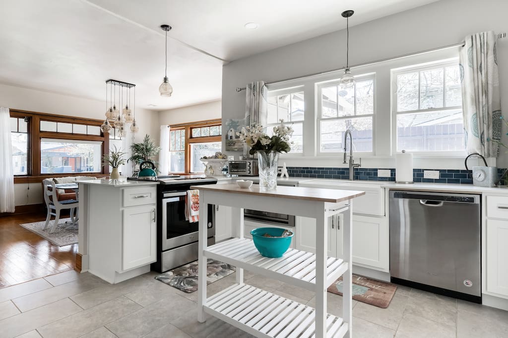 Beautifully Restored 1922 Bungalow - Airbnb in Oklahoma City