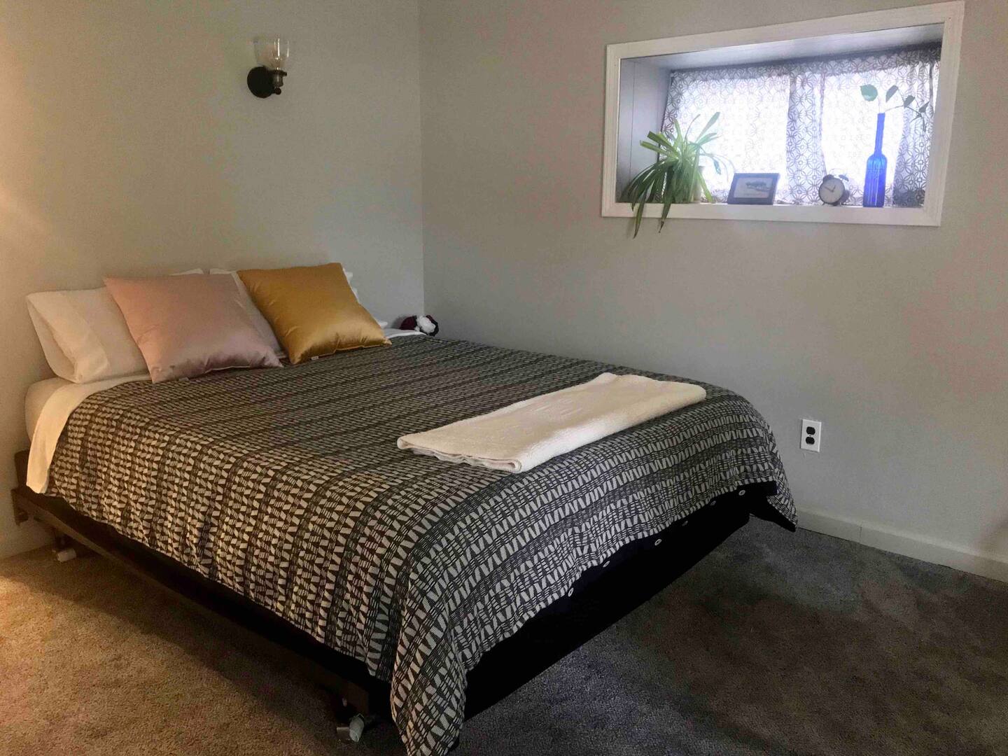 Cute Studio Apartment - Buffalo Airbnbs