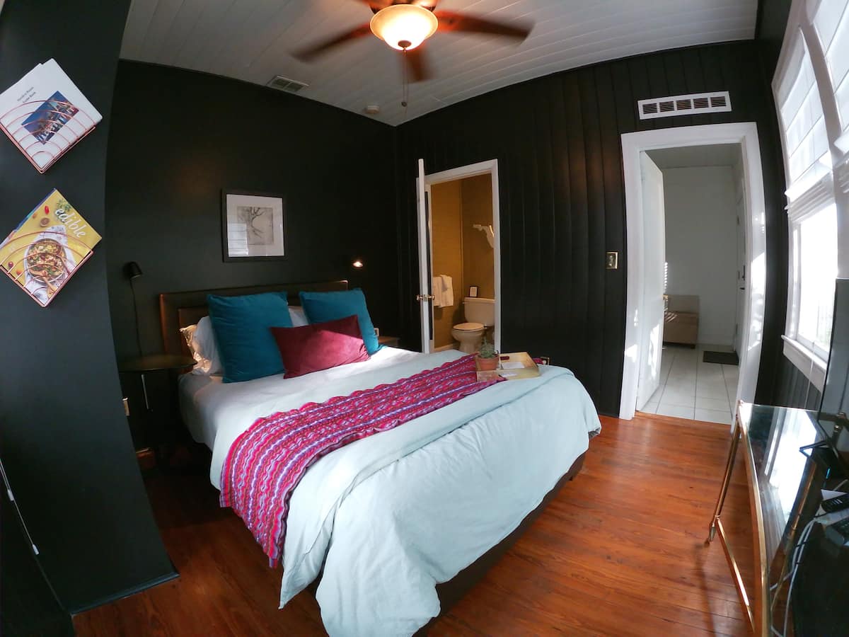 Hendrix Room In Historic Riverside - Airbnb-Jacksonville-FL