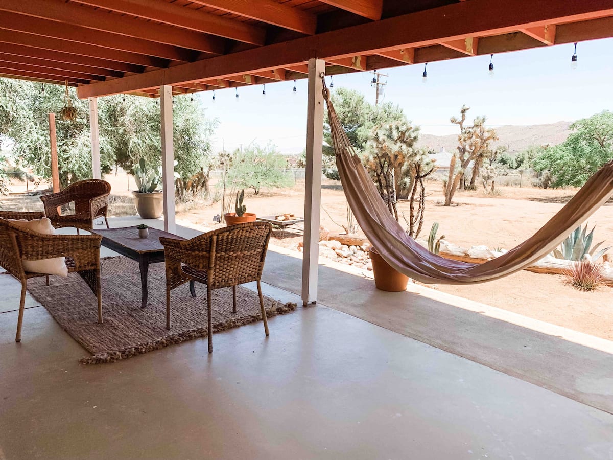 House near Joshua Tree National Park:Pioneertown