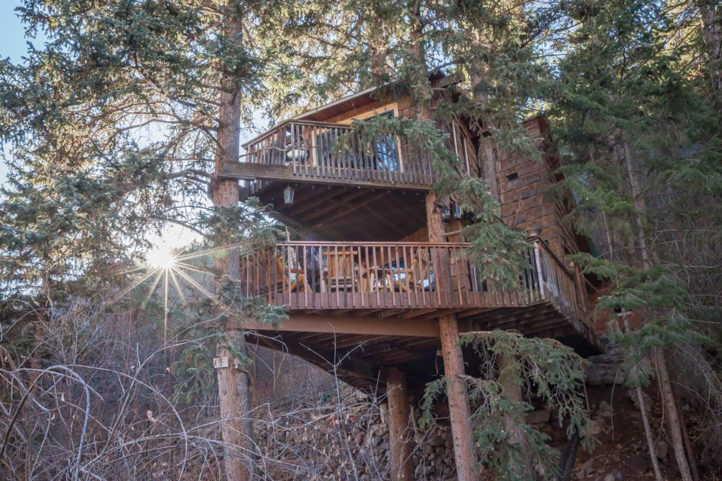 Rocky Mountain Treehouse Airbnb in Aspen