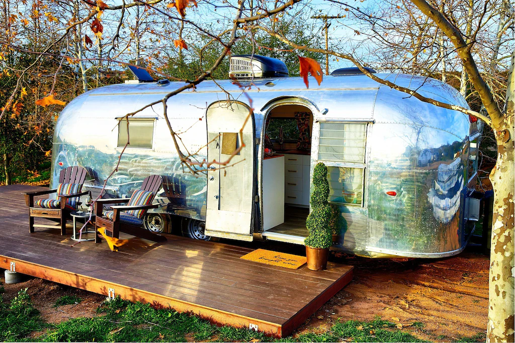 Glamping in the Vines - Vineyard Airstream Trailer