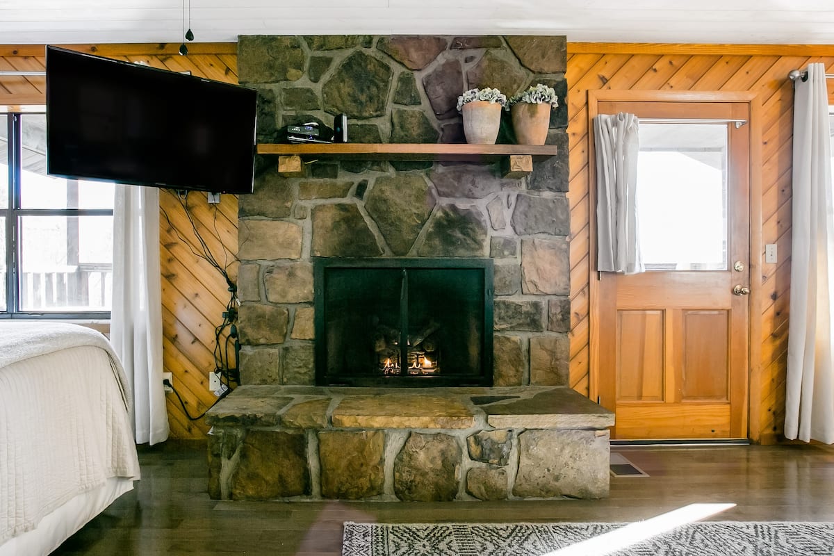 Cabin Airbnb in Gatlinburg TN