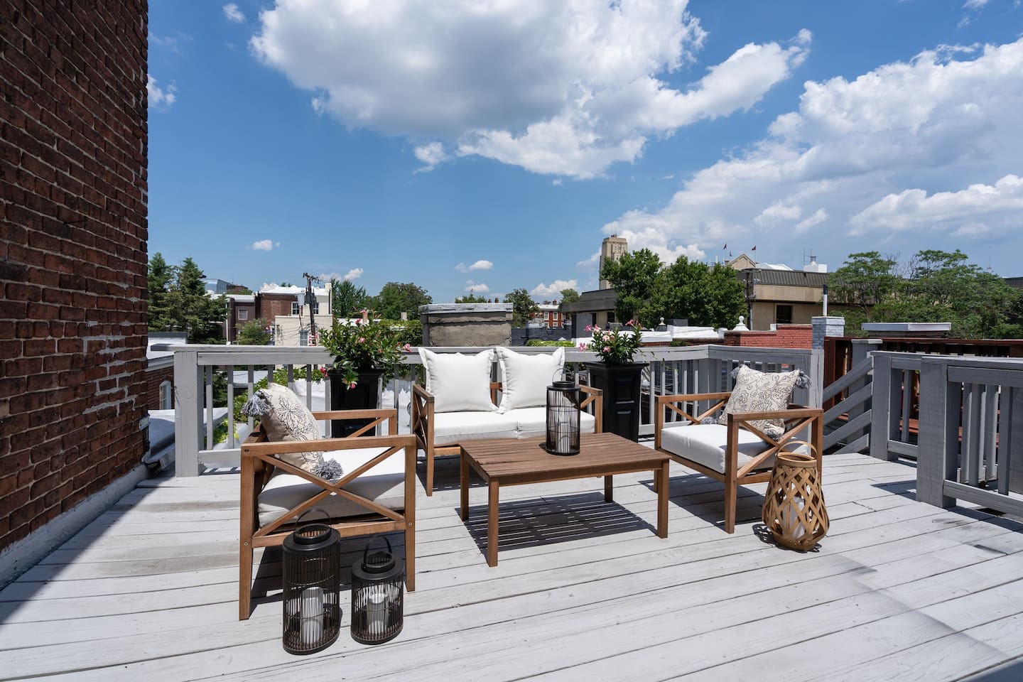 Downtown Richmond Airbnb with rooftop deck