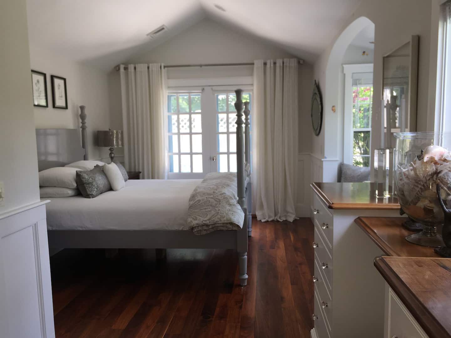 Nantucket Island Airbnb- Upon a Rock