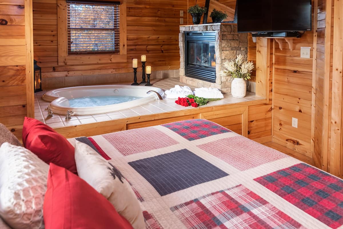 Romantic Smoky Mountain Cabin Airbnb