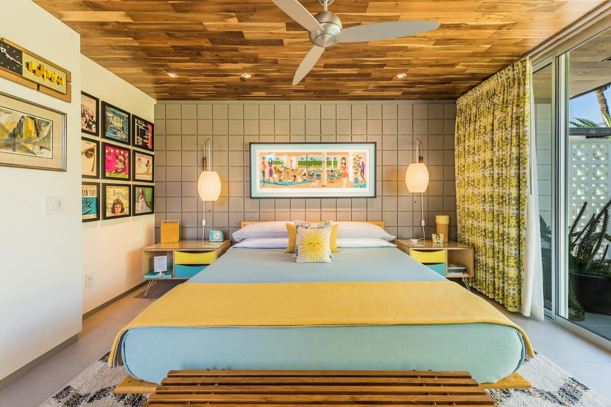 Stardust Oasis Guest House - Airbnb Palm Springs CA