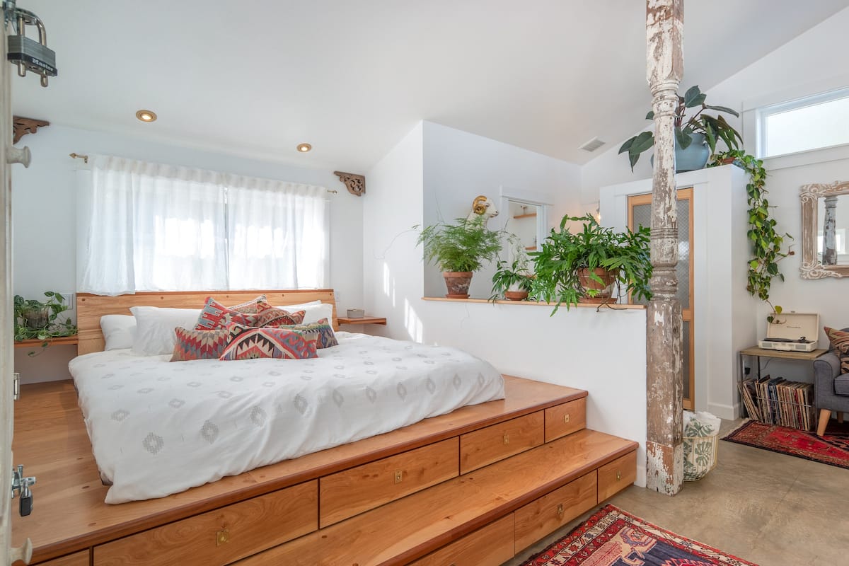 The Sneakaway Guesthouse Airbnb in Portland
