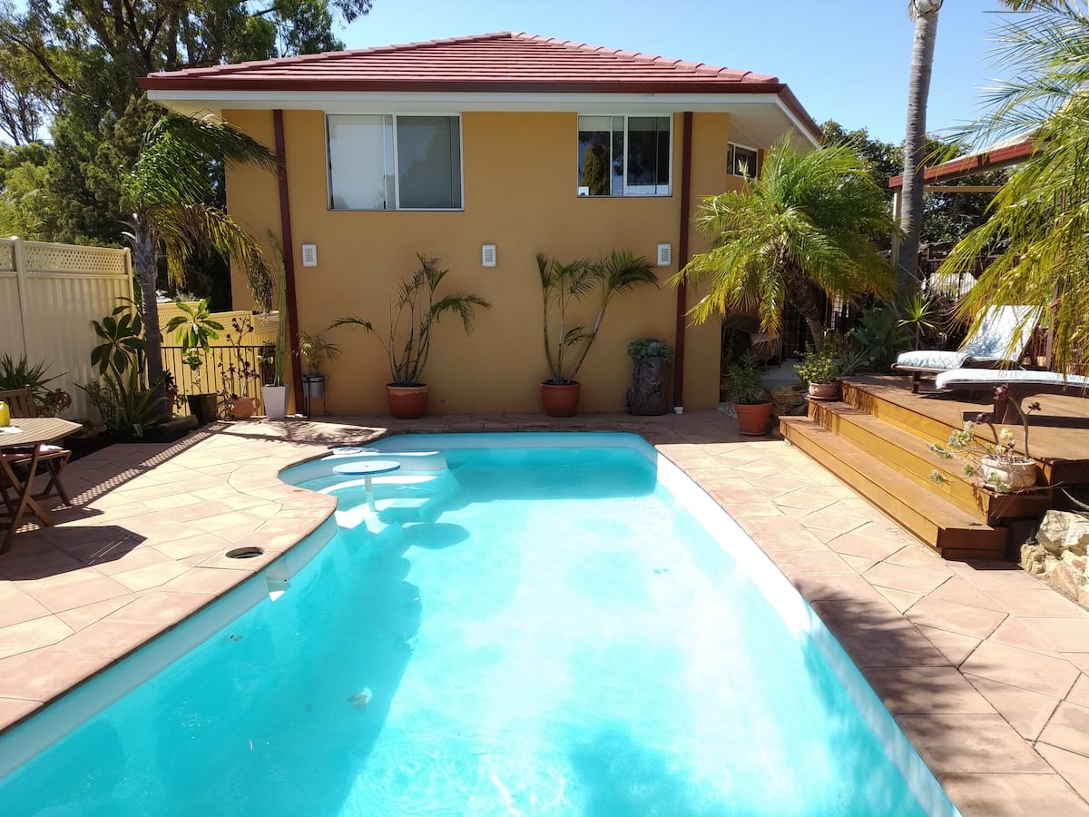 perth airbnb with swimming pool