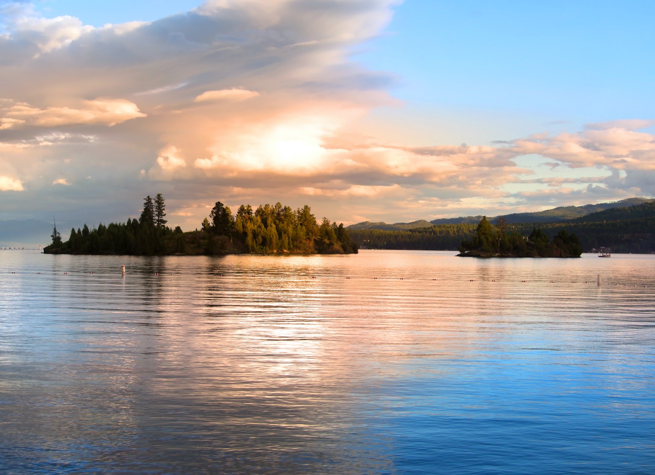 Airbnb-Flathead-Lake-Montana