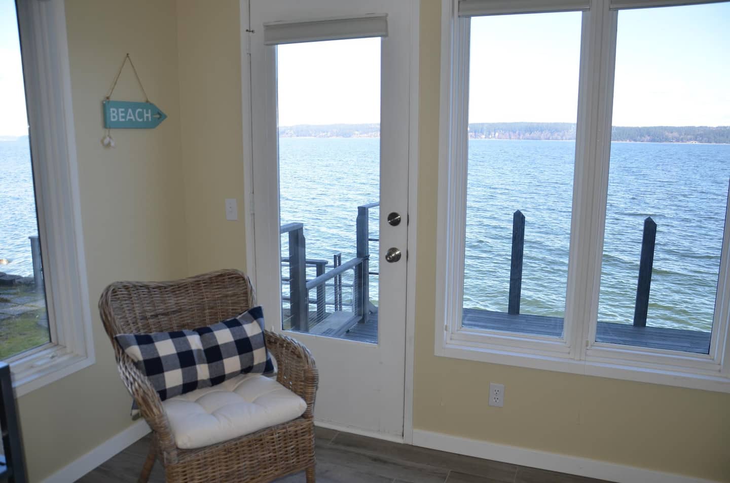 Beautiful Whidbey Island waterfront Airbnb