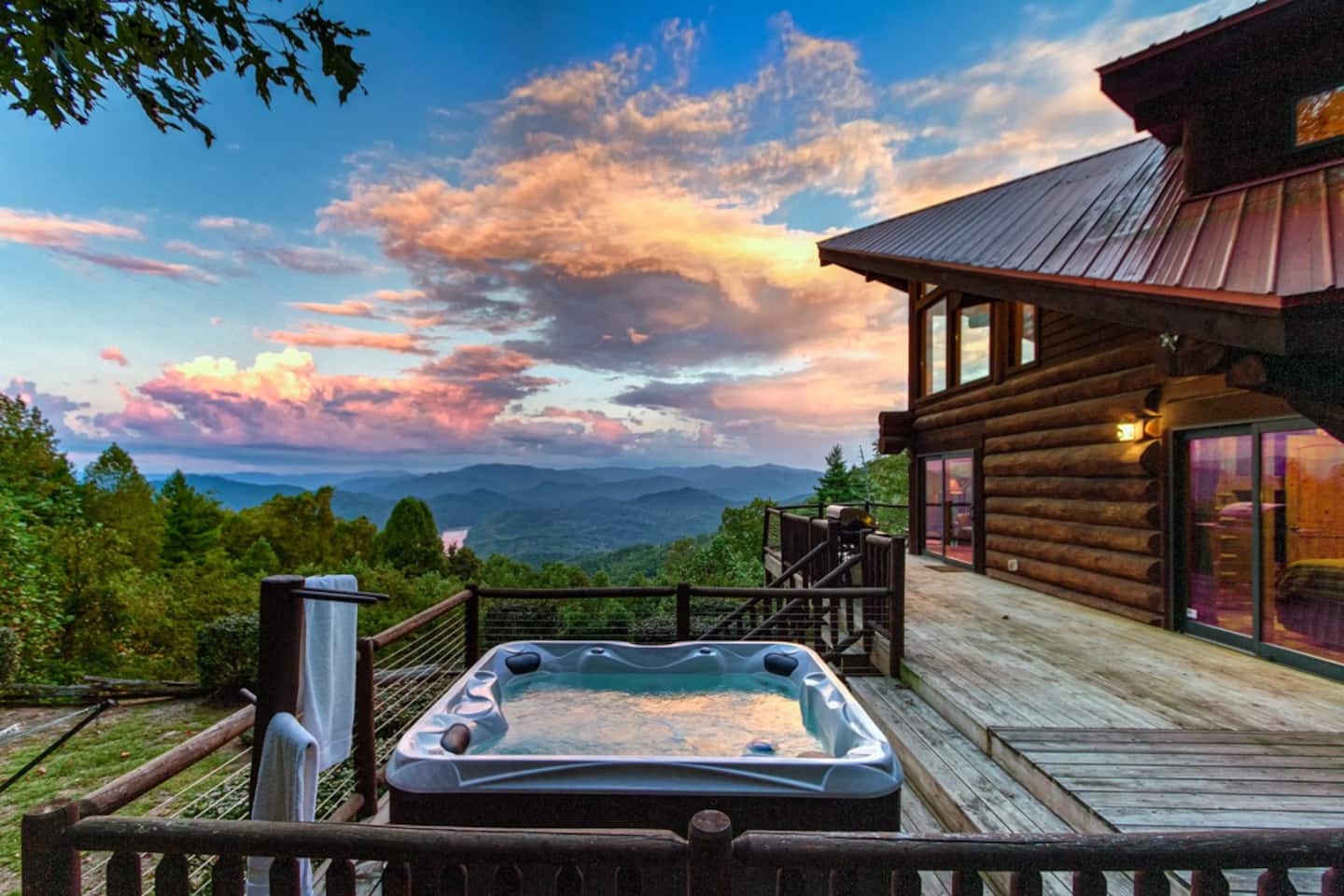 Best Airbnb in North Carolina Hot Tub