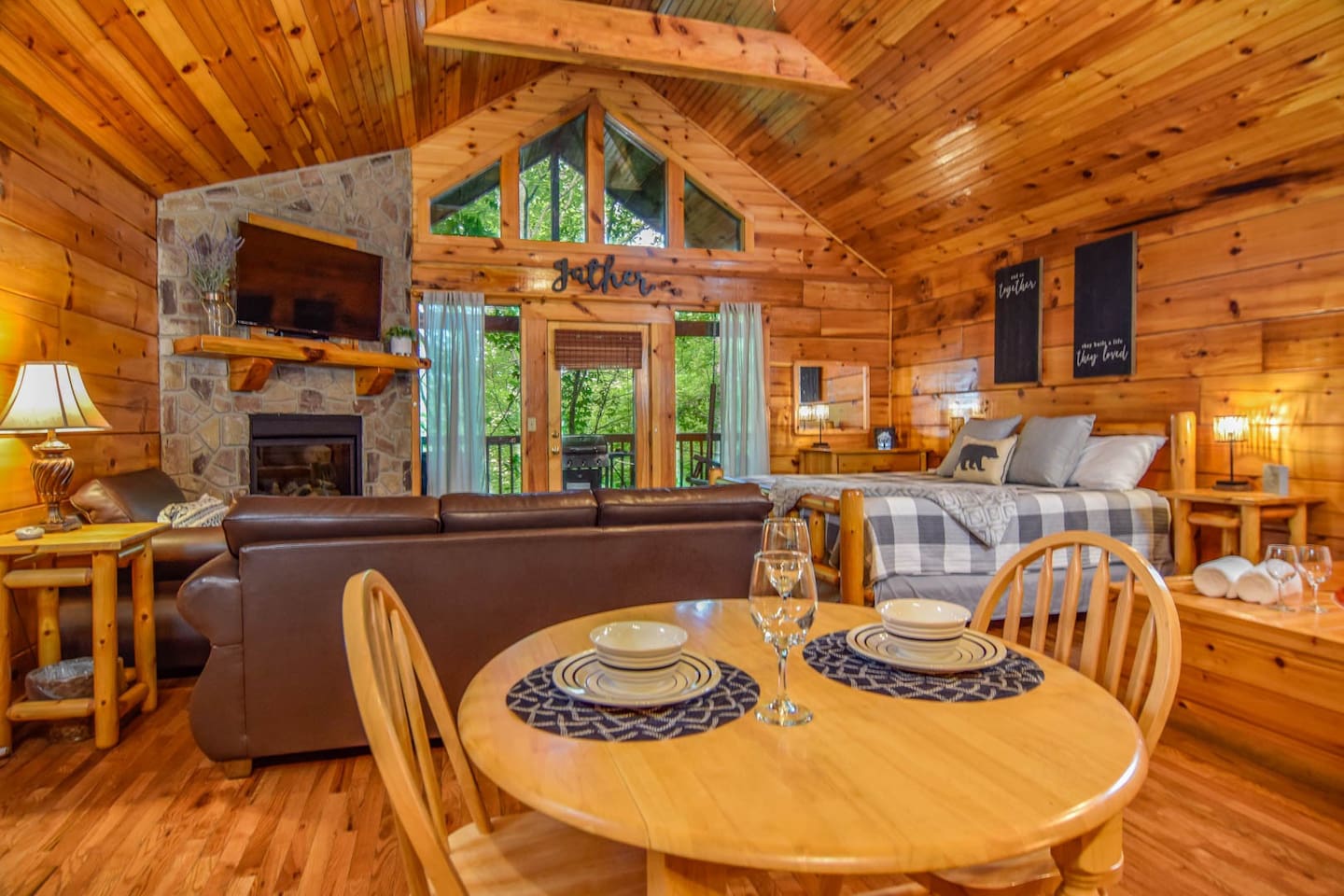 Best Smoky Mountain Airbnb for Two