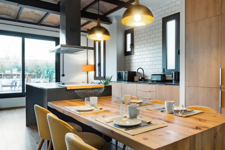 15 Best Airbnbs in Barcelona, Spain (2021 Edition) Airbnb Barcelona