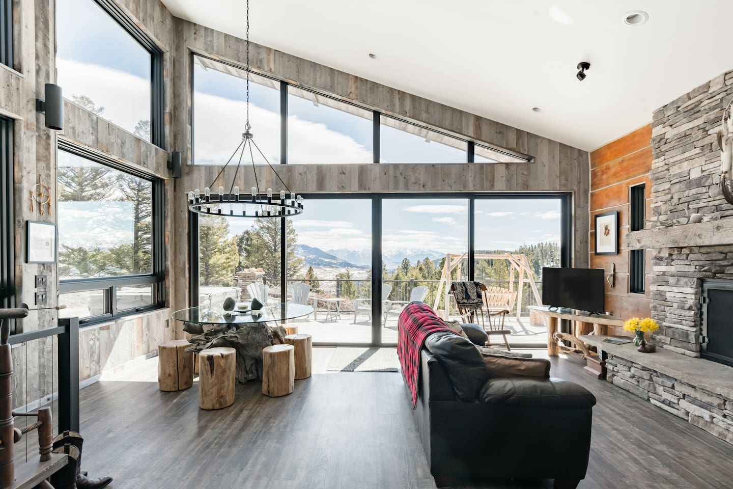 Luxury-Airbnbs-In-Montana