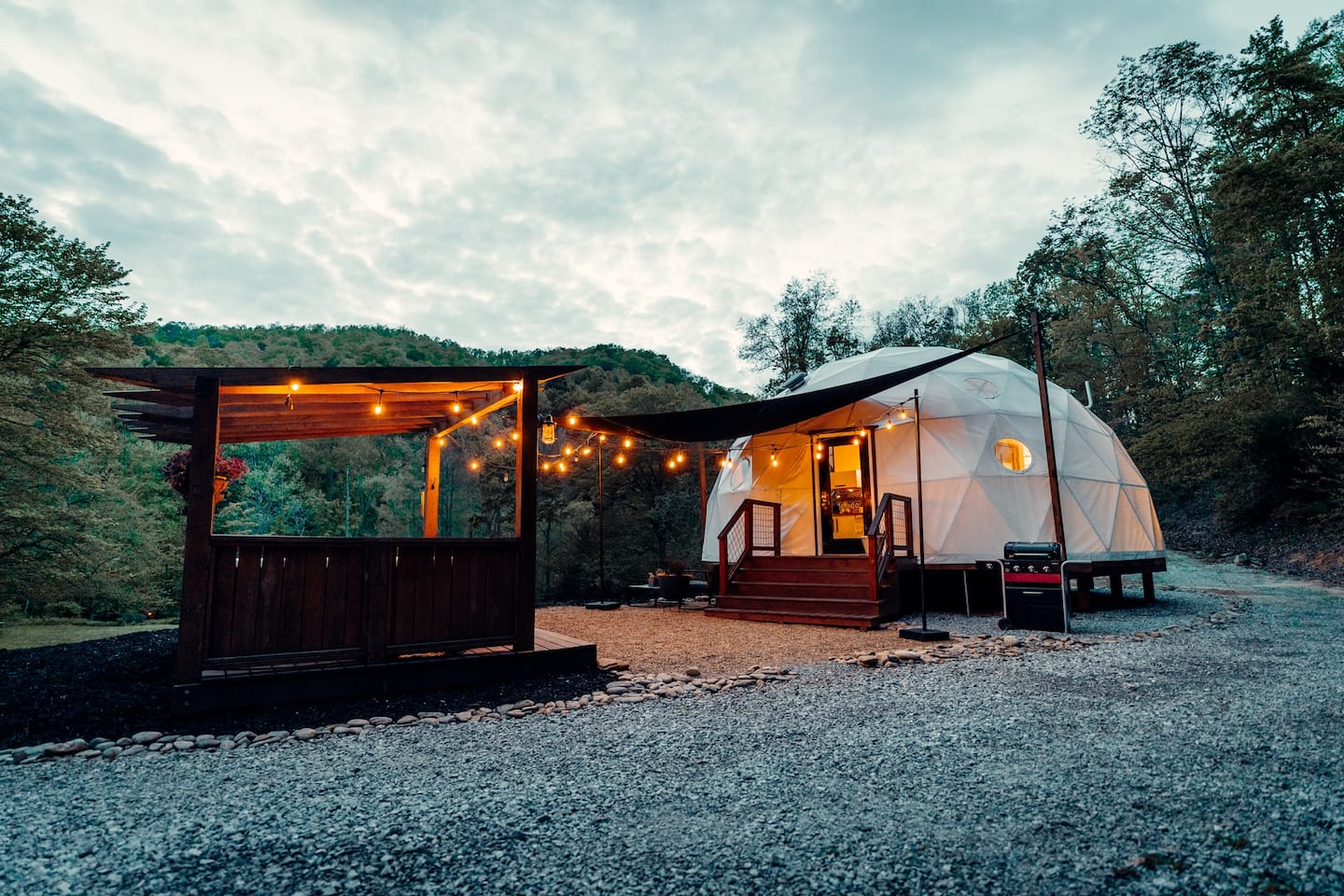 Luxury Glamping Dome - Hendersonville North Carolina