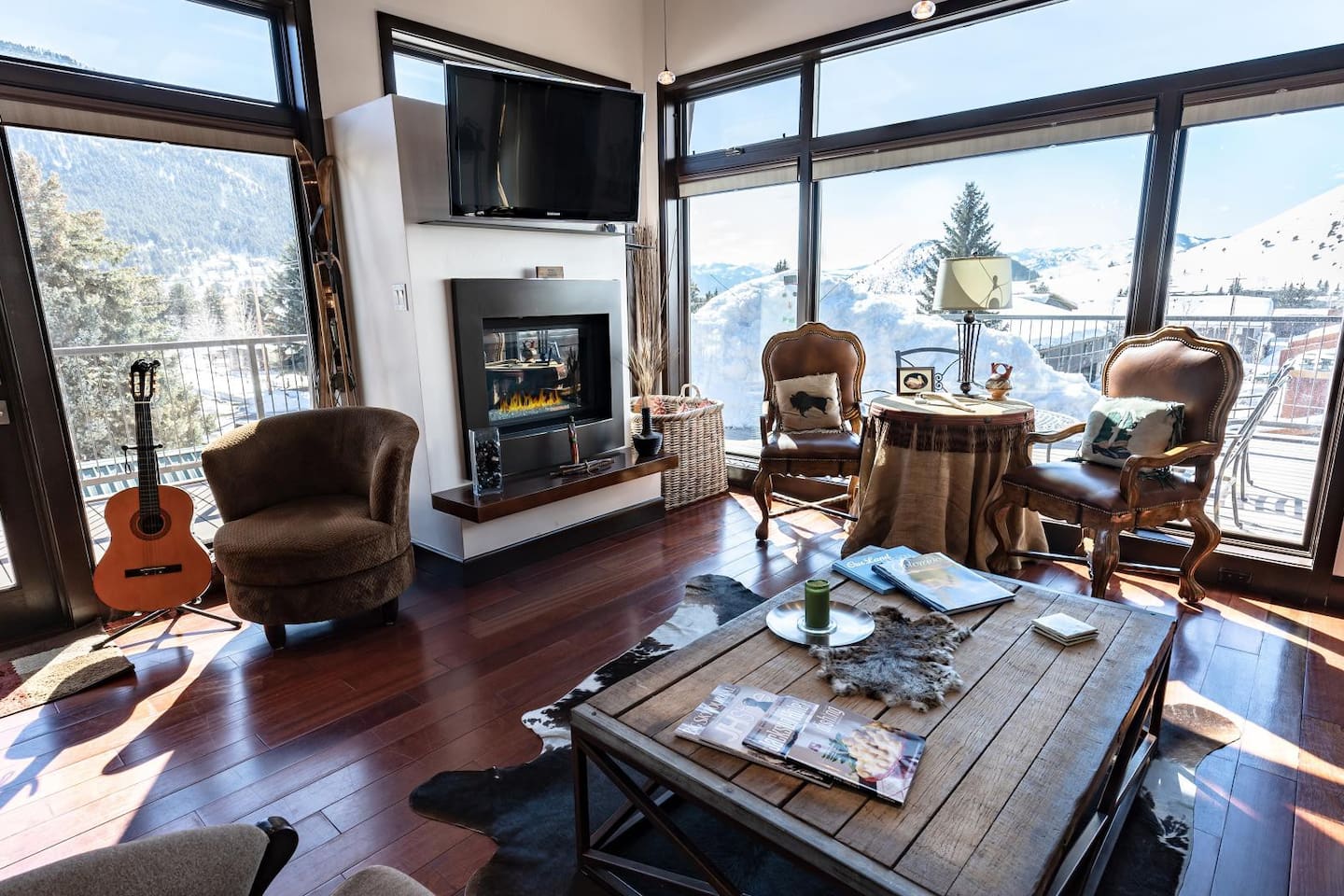 Luxury Penthouse with Mountain Views & Private Hot Tub