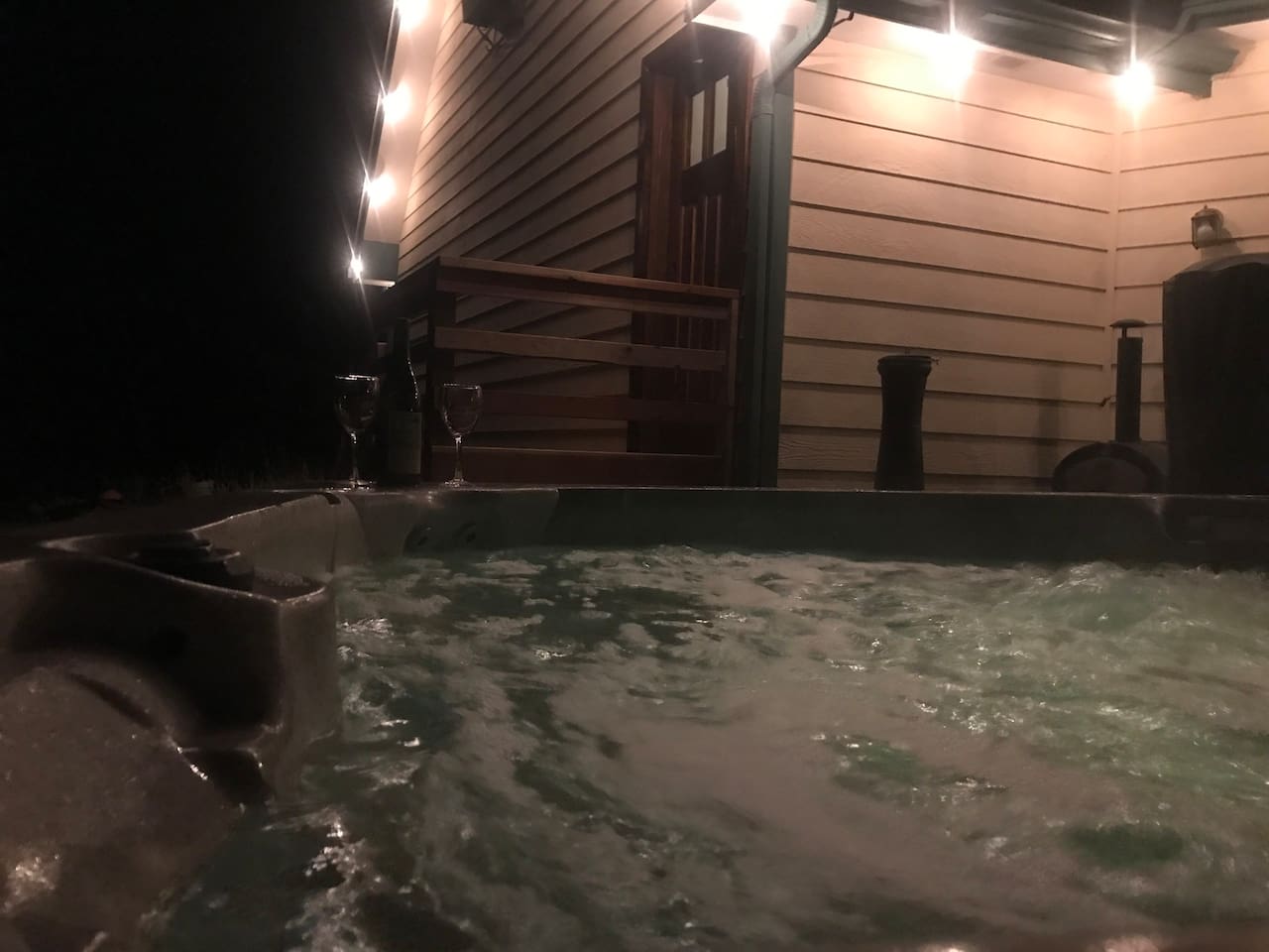 Montana Airbnb with Hot Tub
