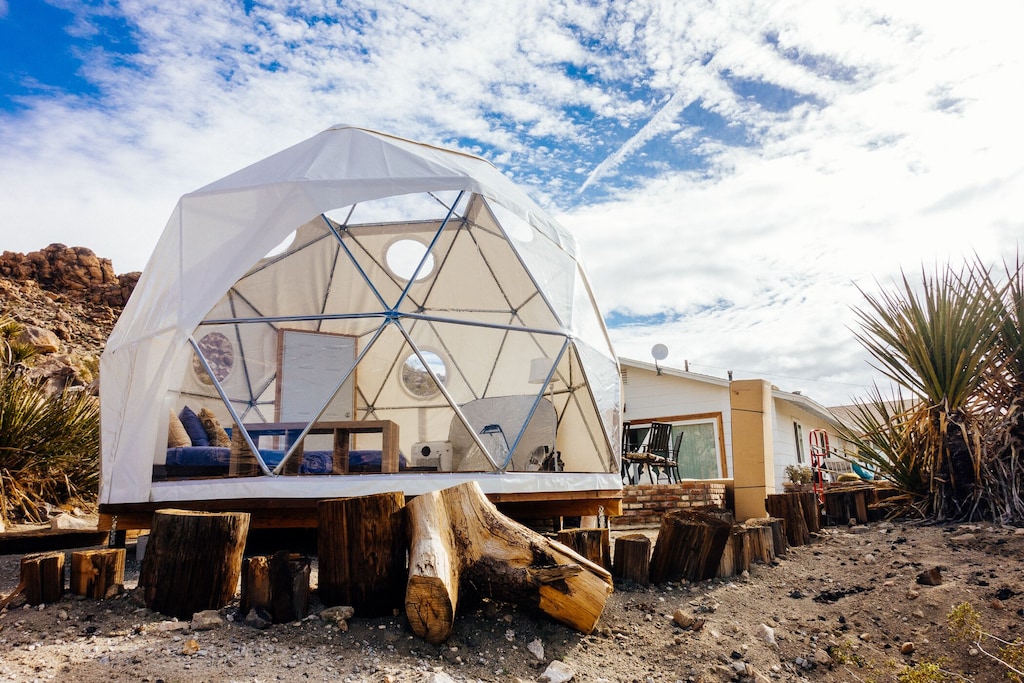 Original Home with a Dome - Glamping in Joshua Tree for Large Groups