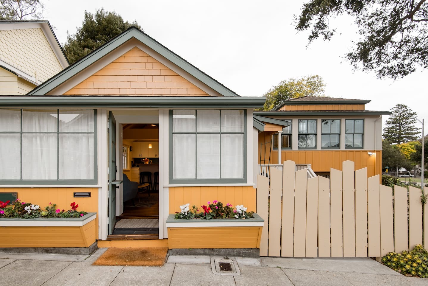 Sallie’s Cottage - Airbnb Big Sur