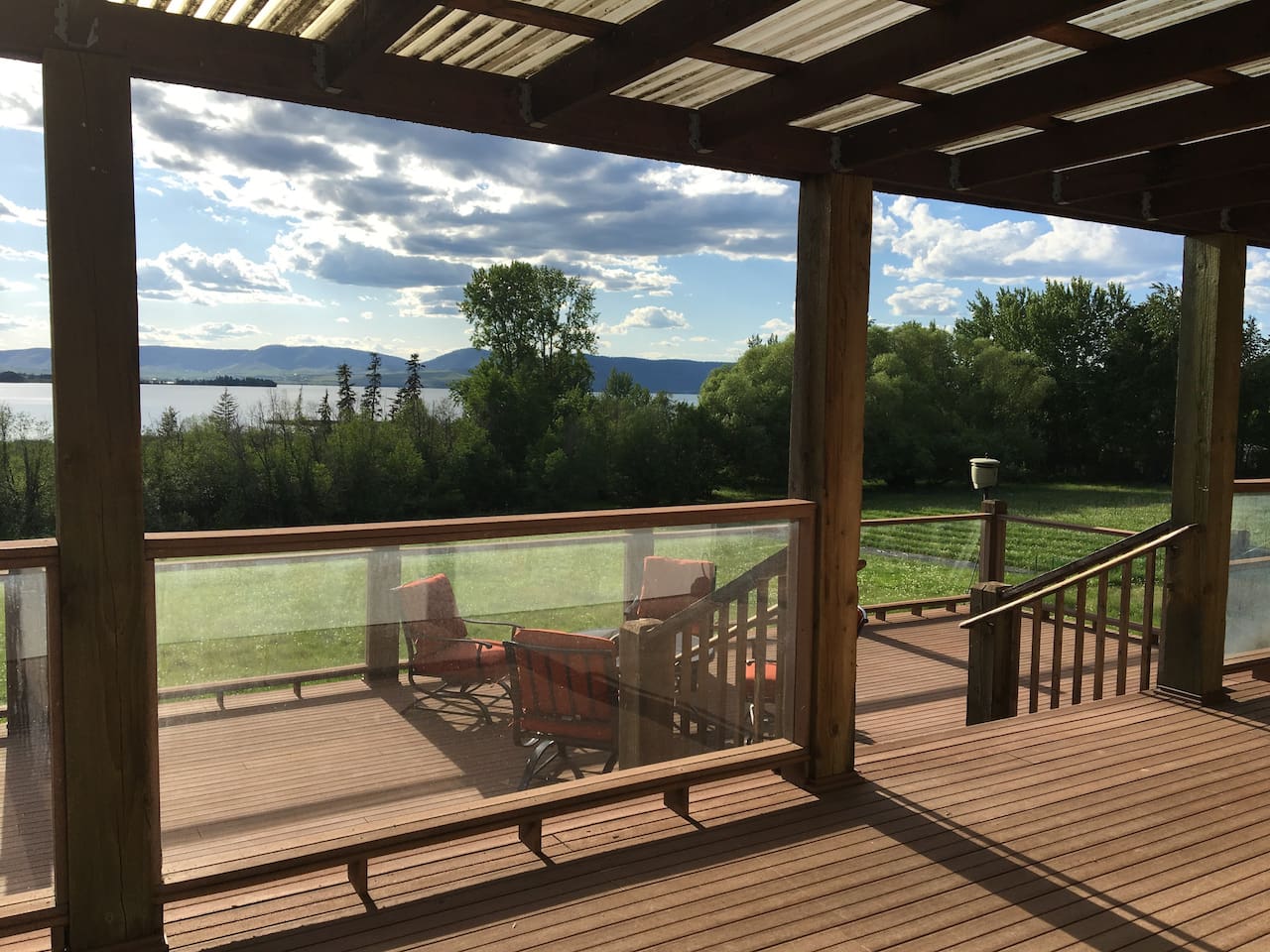 Stylish Home with Sauna and Grand Lake Views
