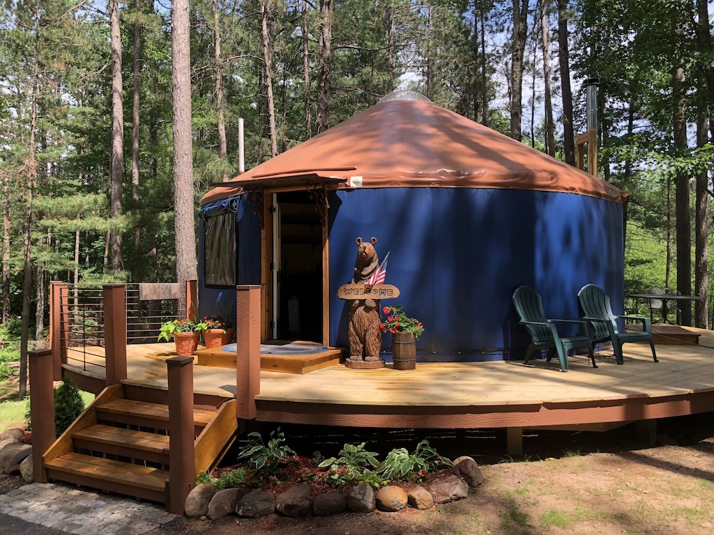 wisconsin yurt luxury glamping perry lake