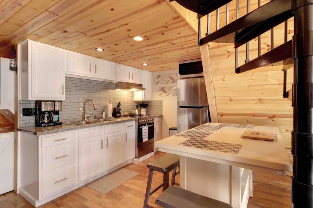 20 Best Airbnbs in Big Bear Lake, CA Big Bear Airbnb Cabins 🌲⛰️