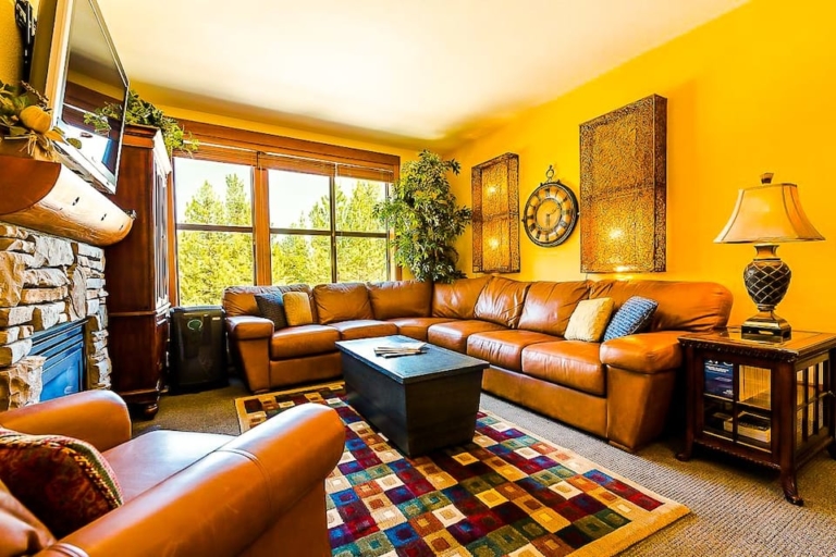 15 BEST Airbnbs in Mammoth Lake, California (2021 Edition)