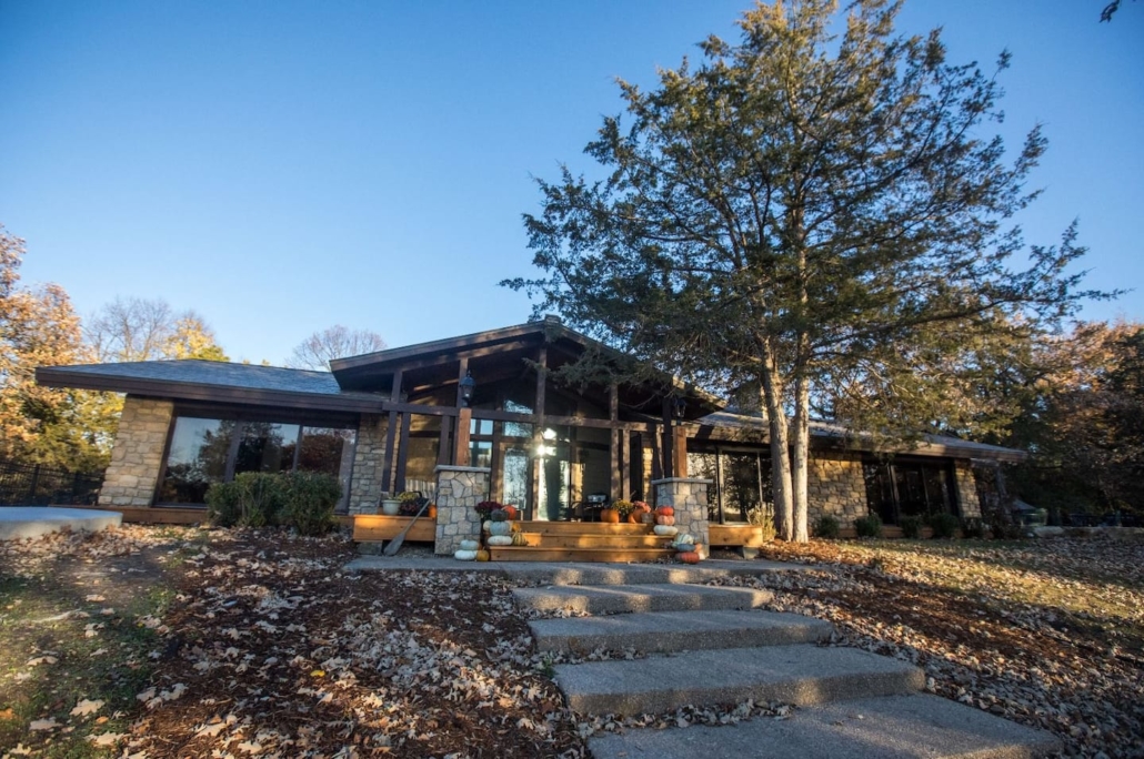 16 Unique & Best Airbnbs in Minnesota (Cabins & Treehouses)