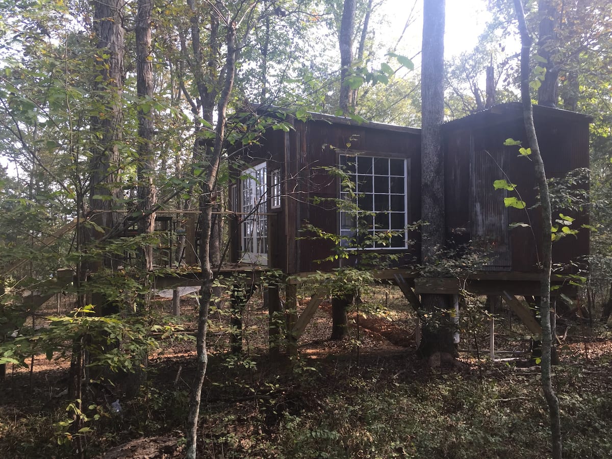 Treehouse Airbnb in Nashville TN