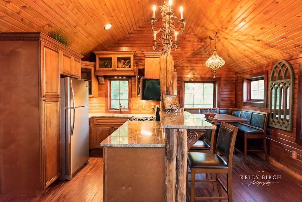 minneapolis minnesota luxury treehouse rental kitchen