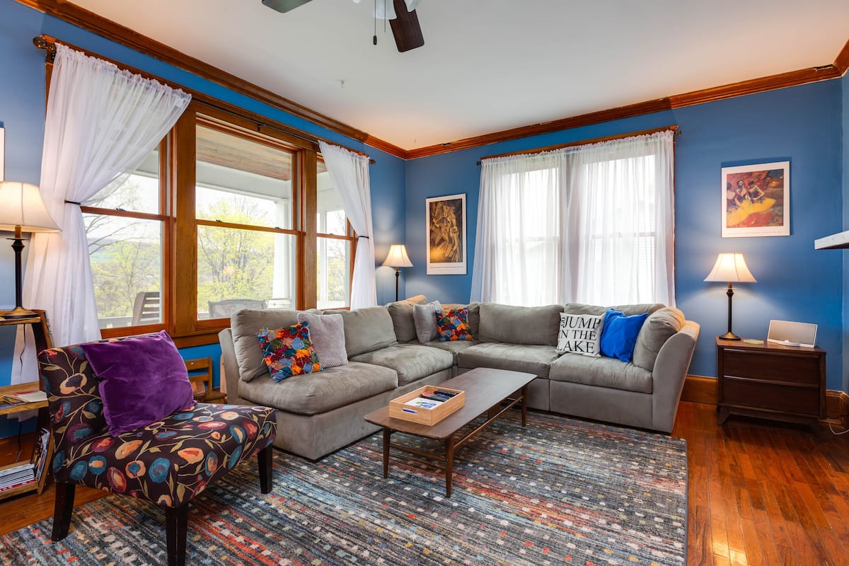 Best Airbnb in Finger Lakes For Large Groups