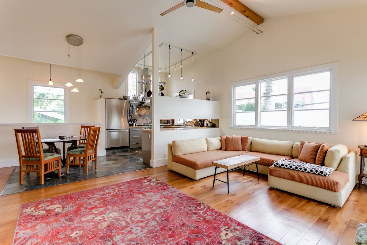 Best Airbnbs in Santa Monica Beach