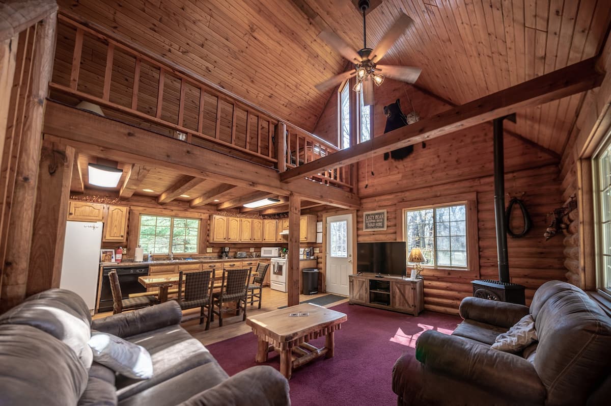Best Luxury Airbnb Wisconsin Dells Cabin