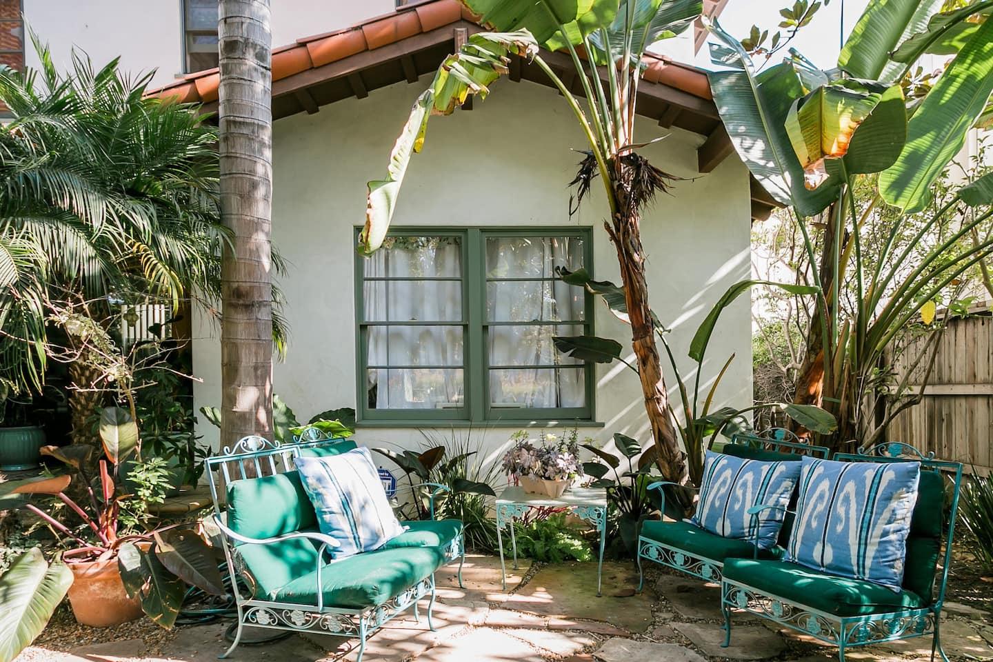 Cozy Santa Monica Suite Steps from the Beach