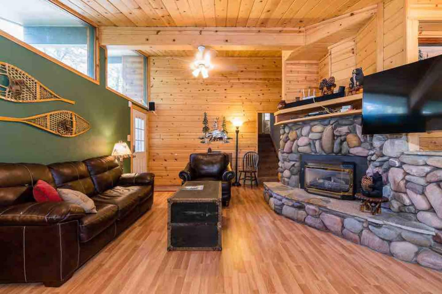 Heavenly Cabin - Airbnb in Lake Tahoe