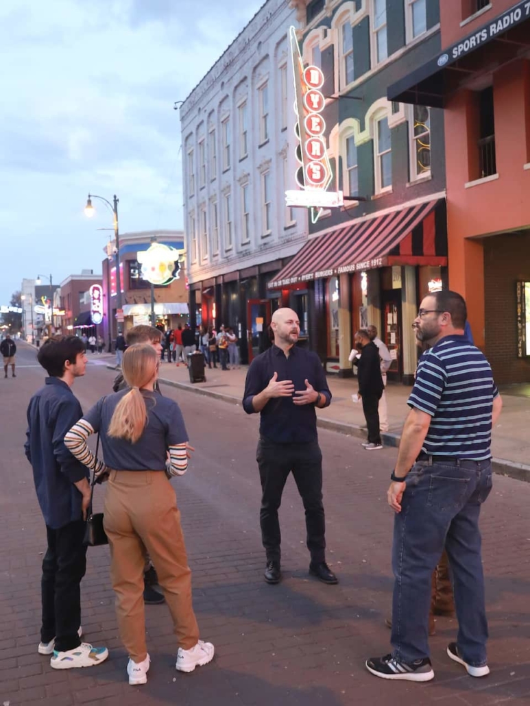 15 Best Airbnbs in Tennessee To Stay in 2021 [UPDATED]