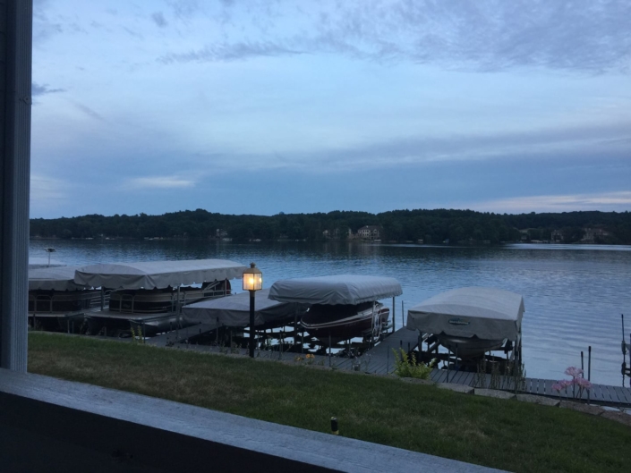 15 Best Airbnbs in Wisconsin Dells (Lake Delton, Cabins + More)